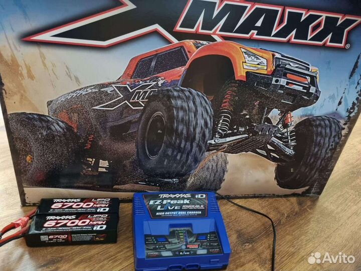 Радиоуправляемая машина traxxas X-maxx 1:5 4WD 8S