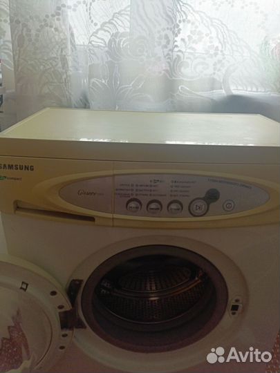 Продам стиральную машину