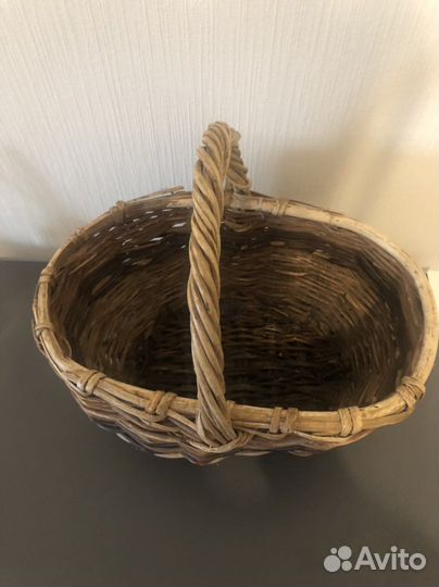 Корзина плетеная