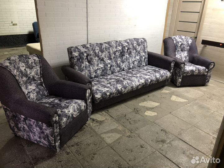Диван книжка + два кресла