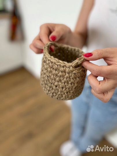 Кашпо и корзины из джута
