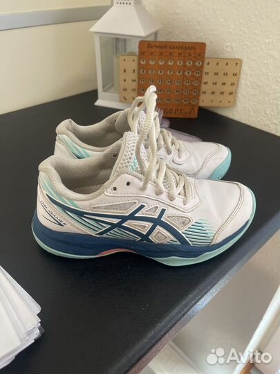 Теннисные кроссовки asics