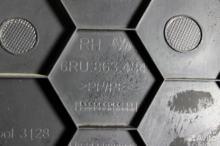 Накладка стойки передней правая Volkswagen Polo 5