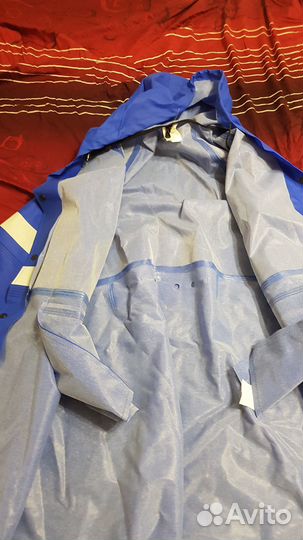 Резиновый плащ