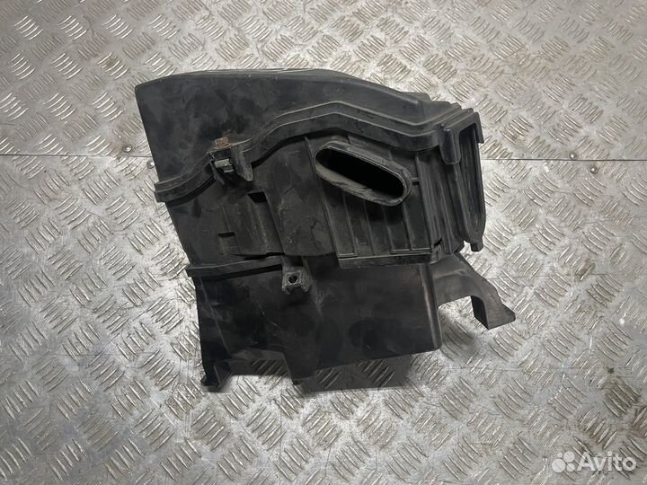 Корпус эбу Lexus LS 460 / 600 (4)