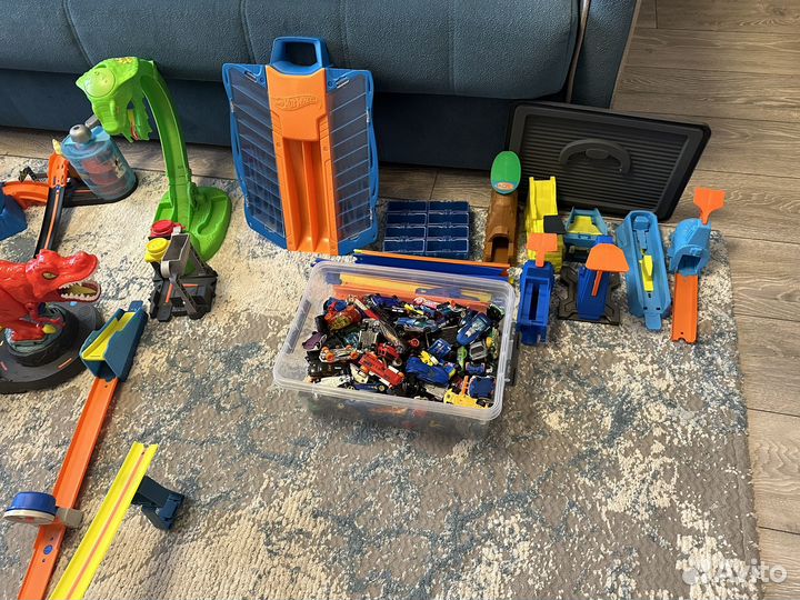 Игрушки Hot Wheels