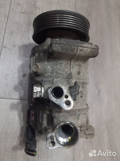 Компрессор кондиционера для 1.4 Skoda Octavia A7