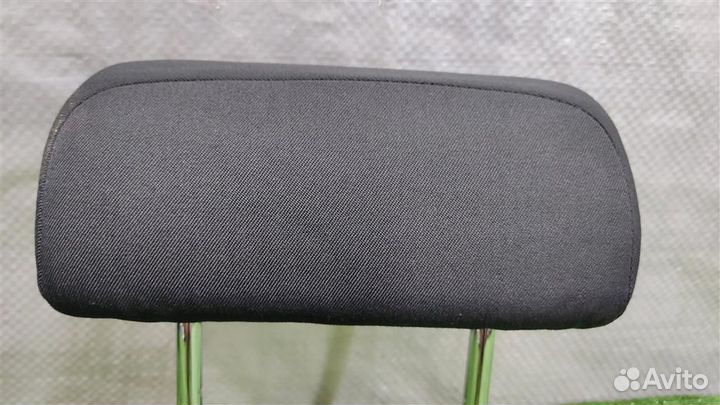 Подголовник BMW X3 (E83) 2004