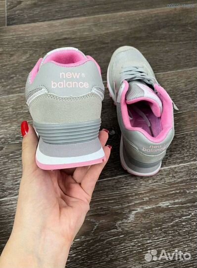 Кроссовки женские new balance