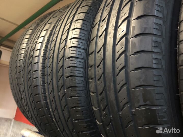 Nexen Roadian 541 235/75 R16