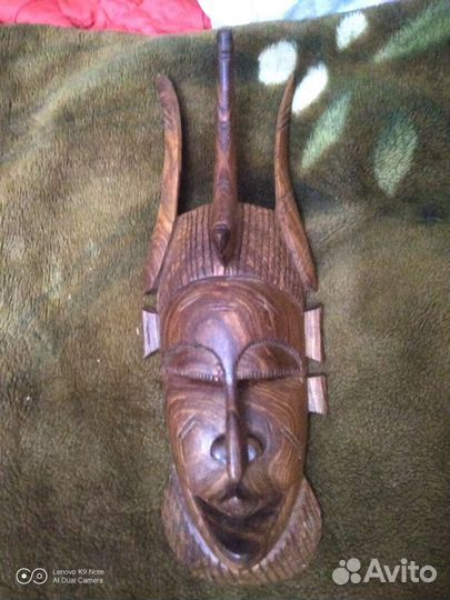 Маска деревянная ручная работа
