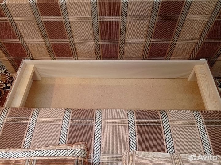 Диван еврокнижка