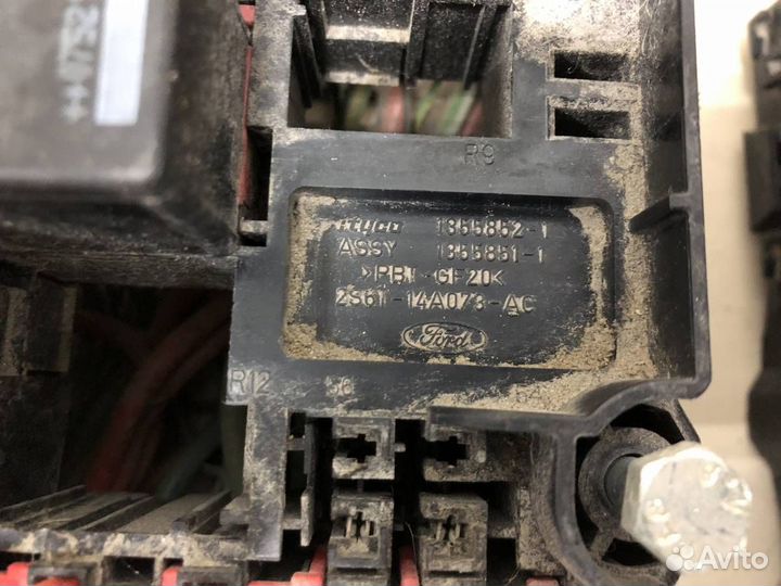 Блок предохранителей Ford Fusion JU 2002-2012