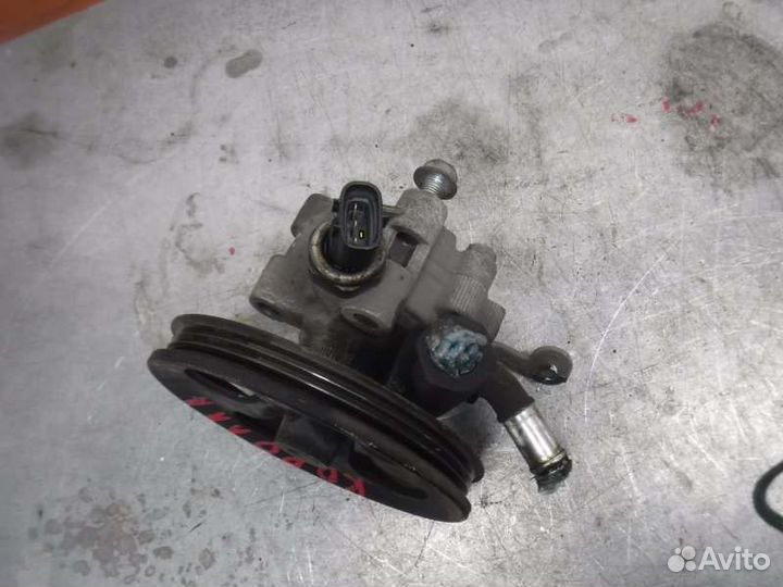 Насос гур Toyota Corolla 124 правый руль 1NZ 2006