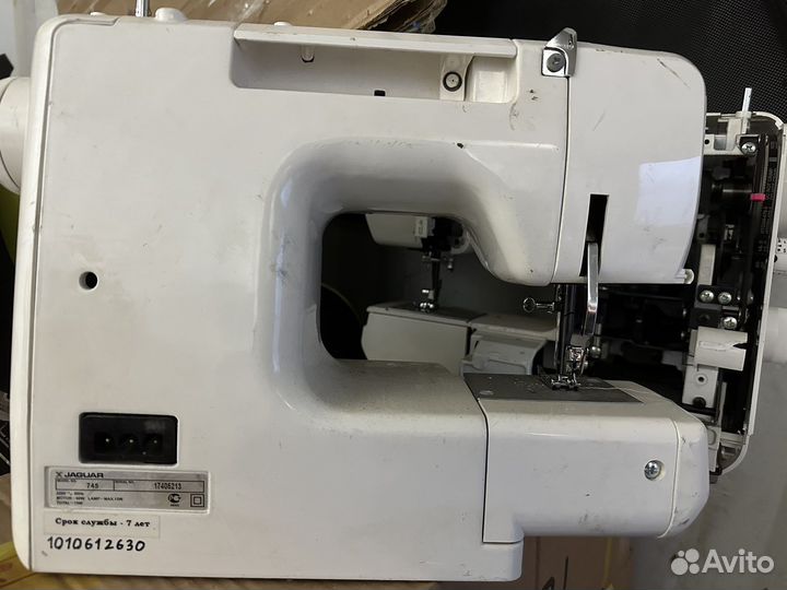 Швейная машина Jaguar