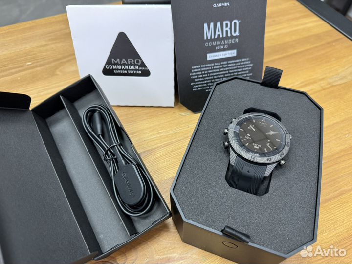 Garmin Marq Commander (Gen 2) Carbon Силикон