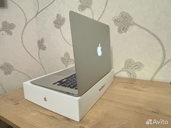 Apple MacBook Air 13 Core i5