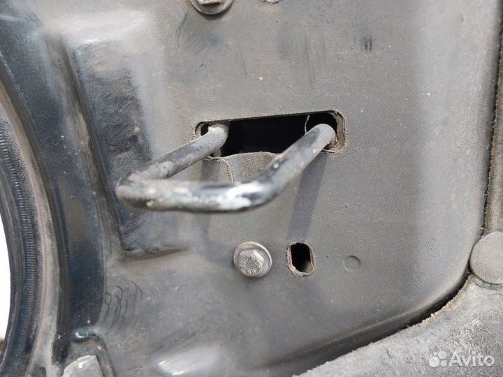 Капот Ford Fiesta, 2010