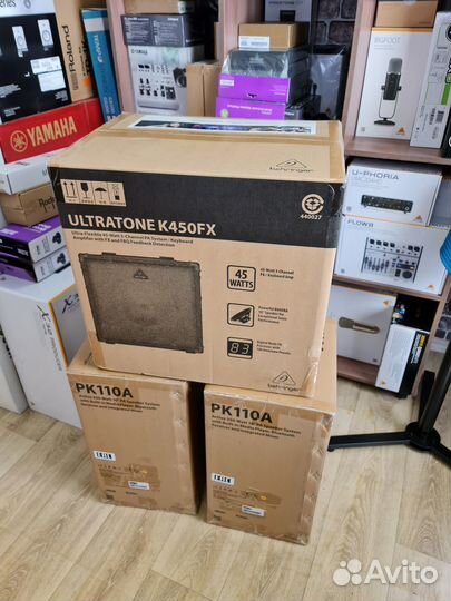 Комбо для клавишных Behringer K450FX Новый