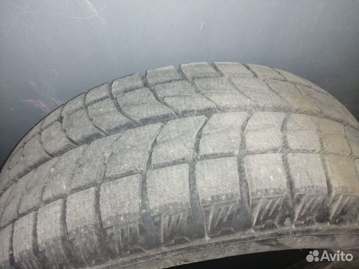 Bridgestone Blizzak WS-60 235/60 R16 100R