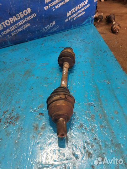 Левый привод Ford Focus 2 седан sida 2008