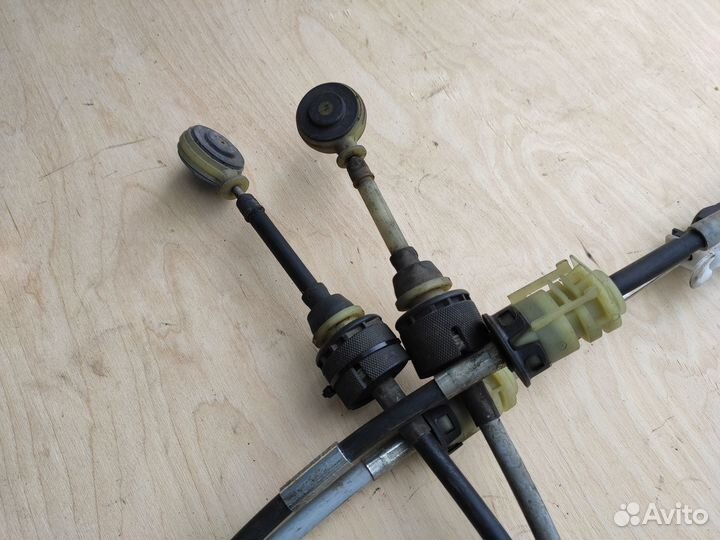 Троса МКПП M32 На Opel Zafira B