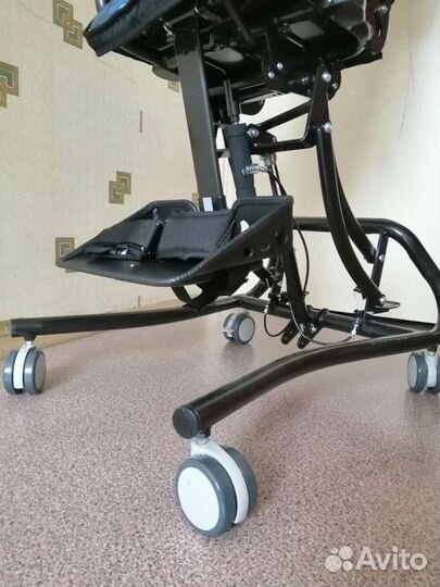 Детская инвалидная коляска
