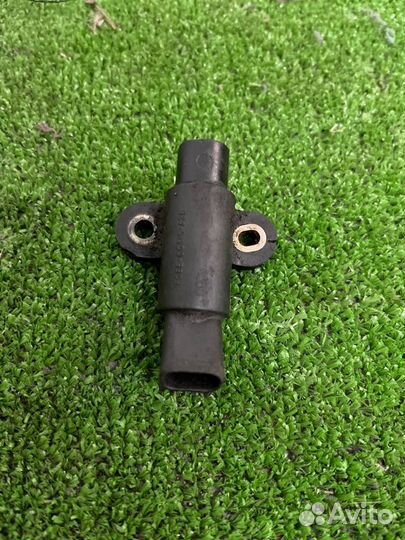 Датчик коленвала Ford Focus Split Port MK1 YS4E