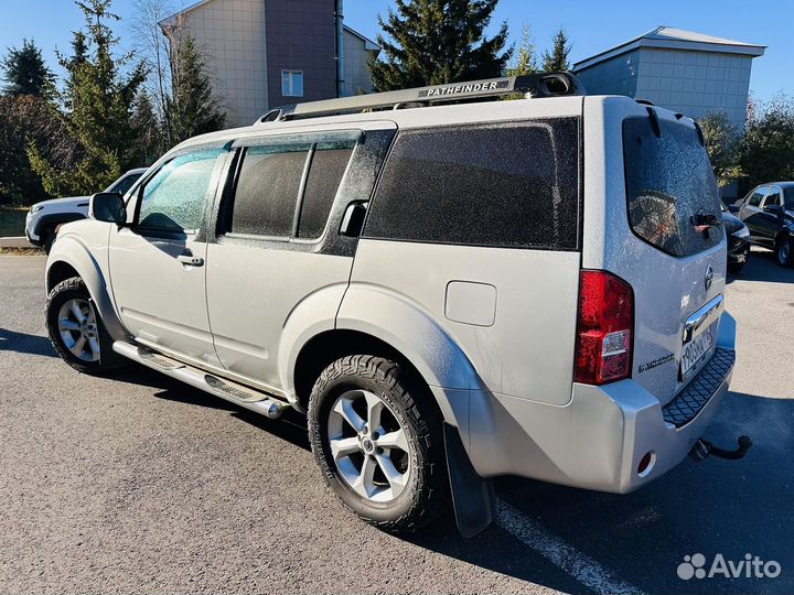 Nissan Pathfinder 2.5 AT, 2007, 297 000 км
