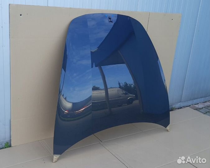 Капот на Porsche Panamera 971