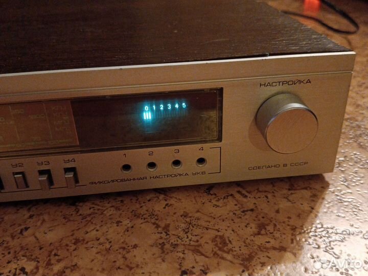 Тюнер Радиотехника т 101