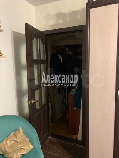 2-к. квартира, 42 м², 1/4 эт.