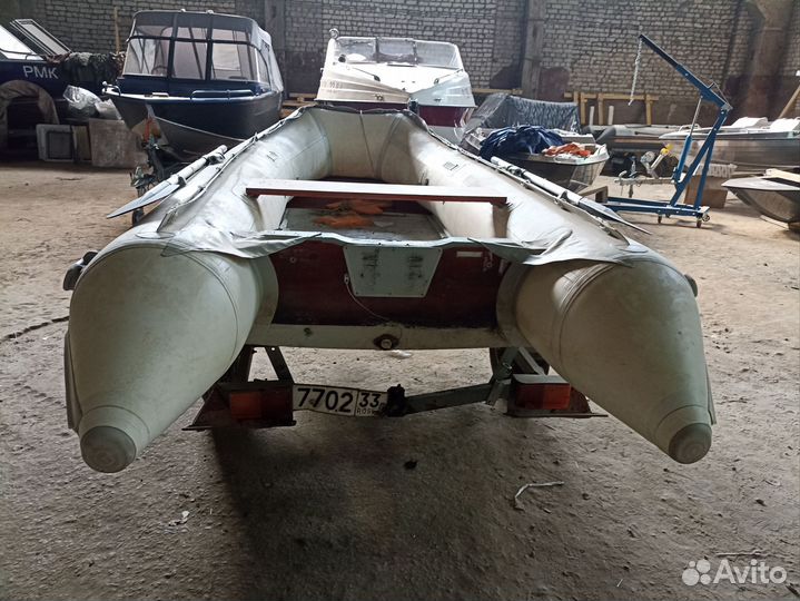 Лодка с прицепом