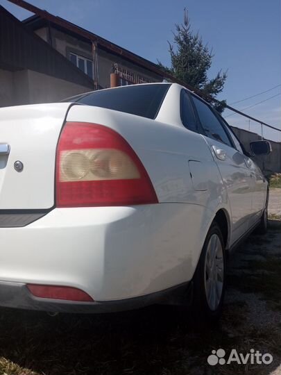 LADA Priora 1.6 МТ, 2011, 200 000 км