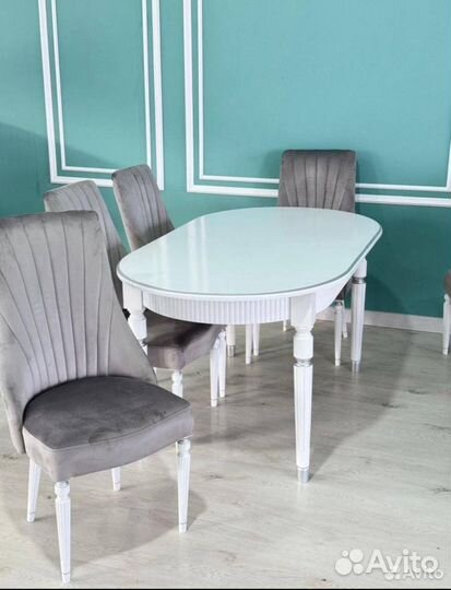 Комплект стол и стулья