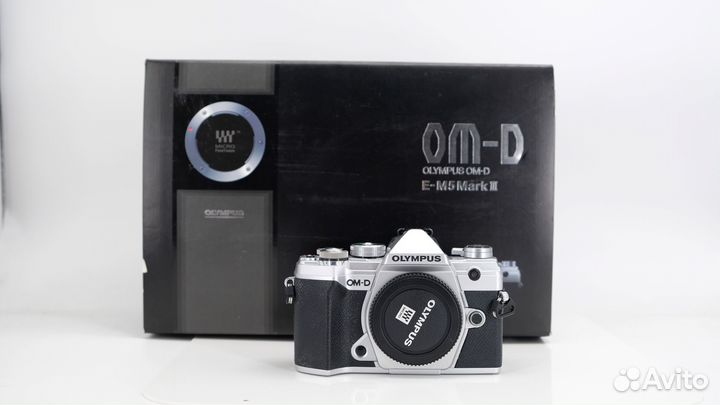 Olympus OM-D E-M5 Mark III отл. сост., гарантия
