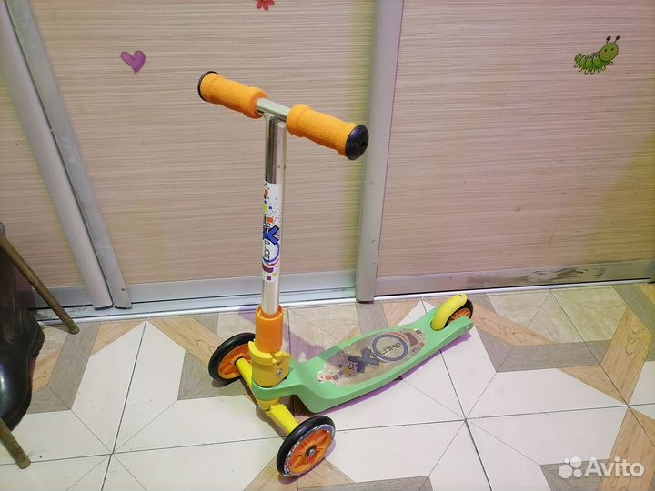 Самокат детский трехколесный