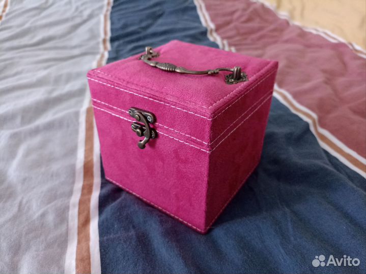 Шкатулка для украшений