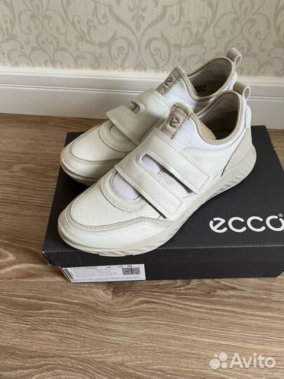 Белые кросовки ecco