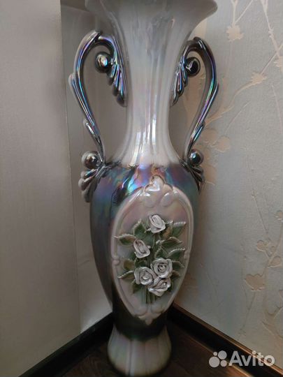 Ваза напольная (редкая)высокая,перламутр,лепка)