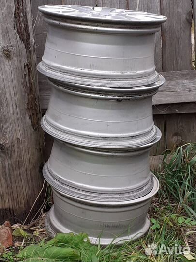 Комплект оригинальных дисков R16 Volkswagen