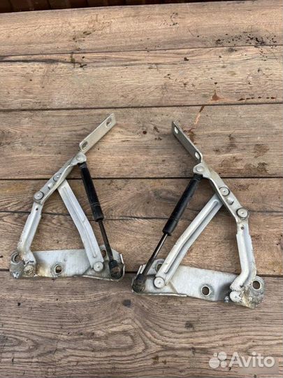 Петли крышки багажника Opel Vectra 1.6