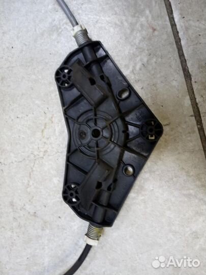 Стеклоподъемник электр. задний правый Jeep Grand C