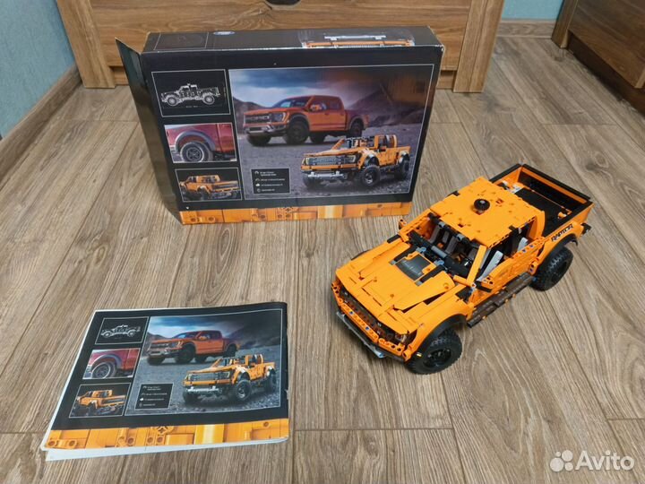 Lego technic ford f-150 raptor