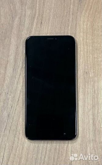 iPhone Xs, 64 ГБ