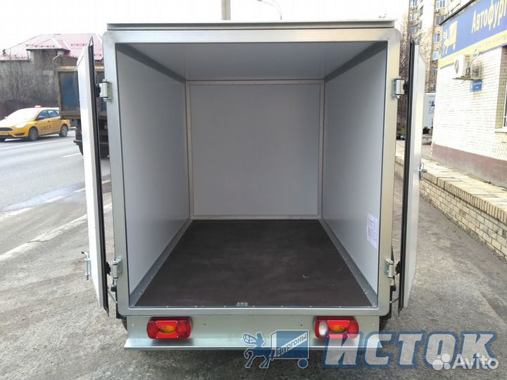 Прицеп-фургон легковой Исток