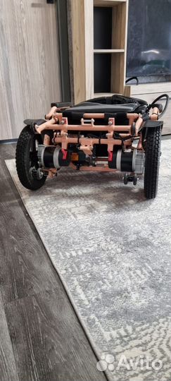 Инвалидная коляска с электроприводом