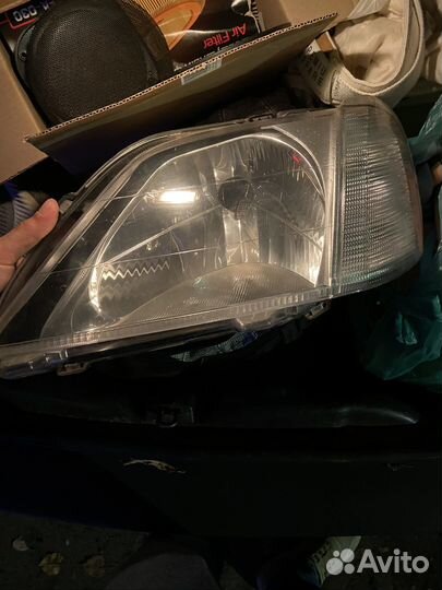 Фары на renault logan 1