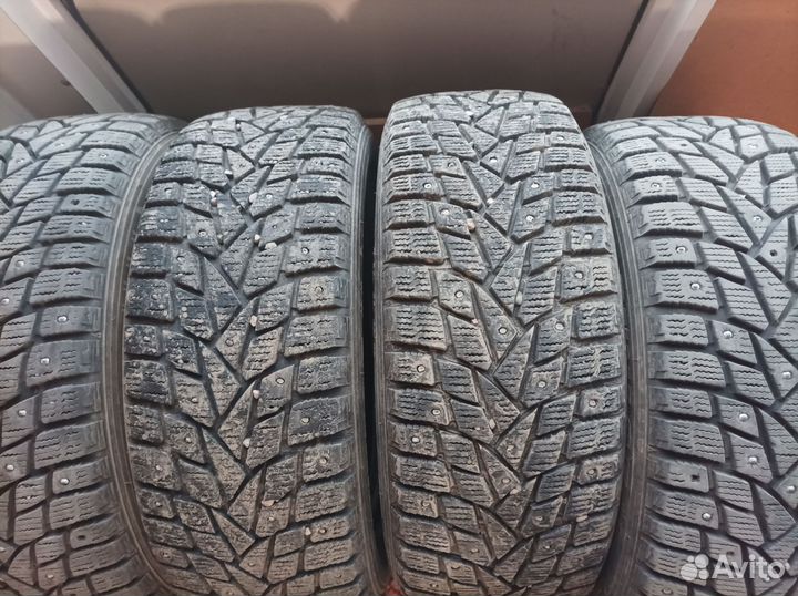 Dunlop SP Winter Ice 02 205/55 R16