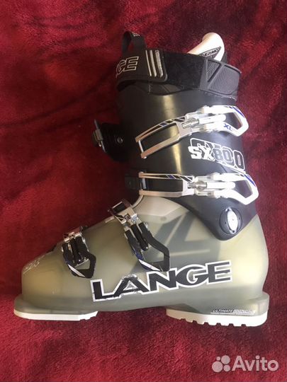 Горнолыжные ботинки lange